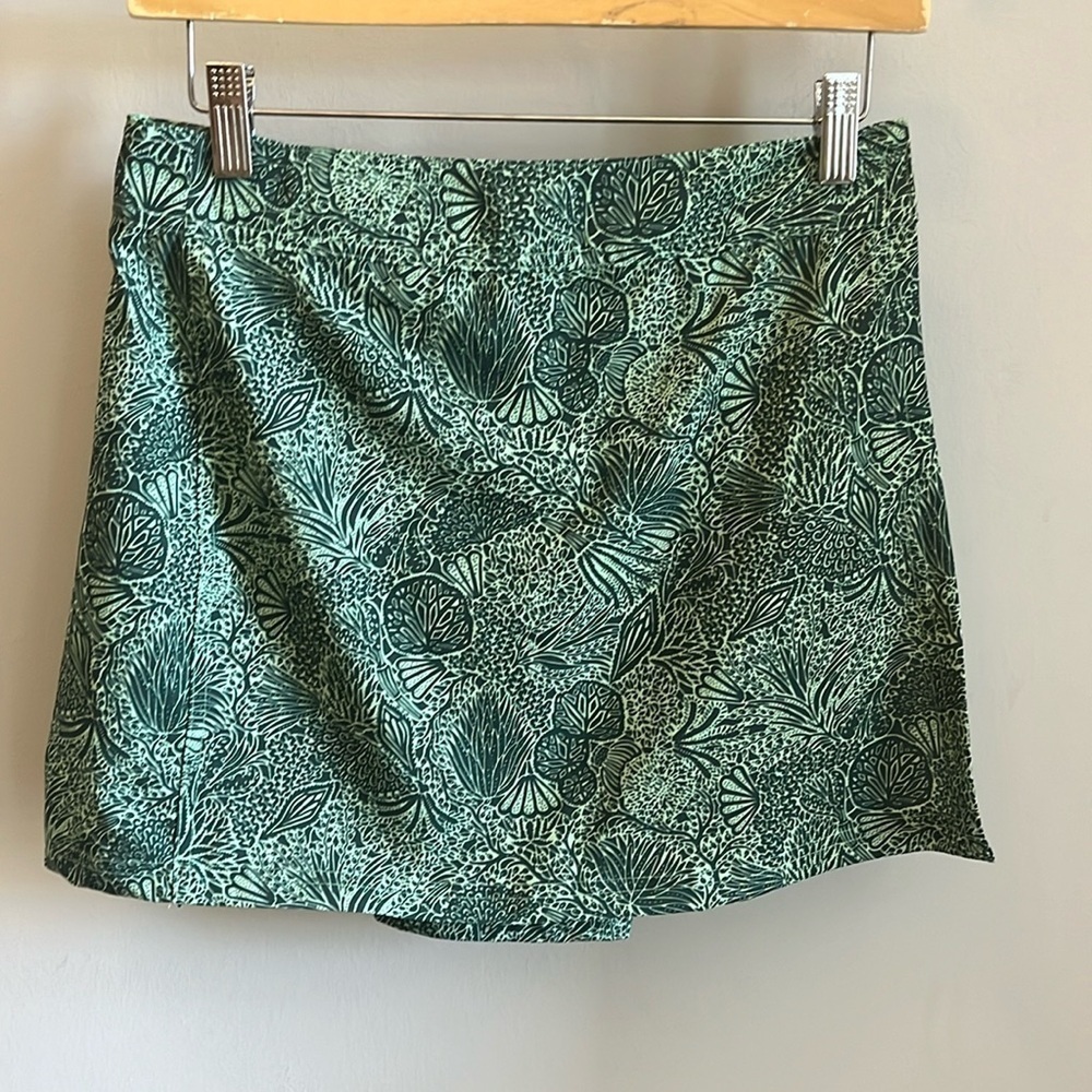RipSkirt Hawaii Wrap Skirt Green Floral Mini Size XS Rip Skirt length 1